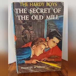 The Secret of the Old Mill, the 3rd book in the The Hardy Boys Mystery Series